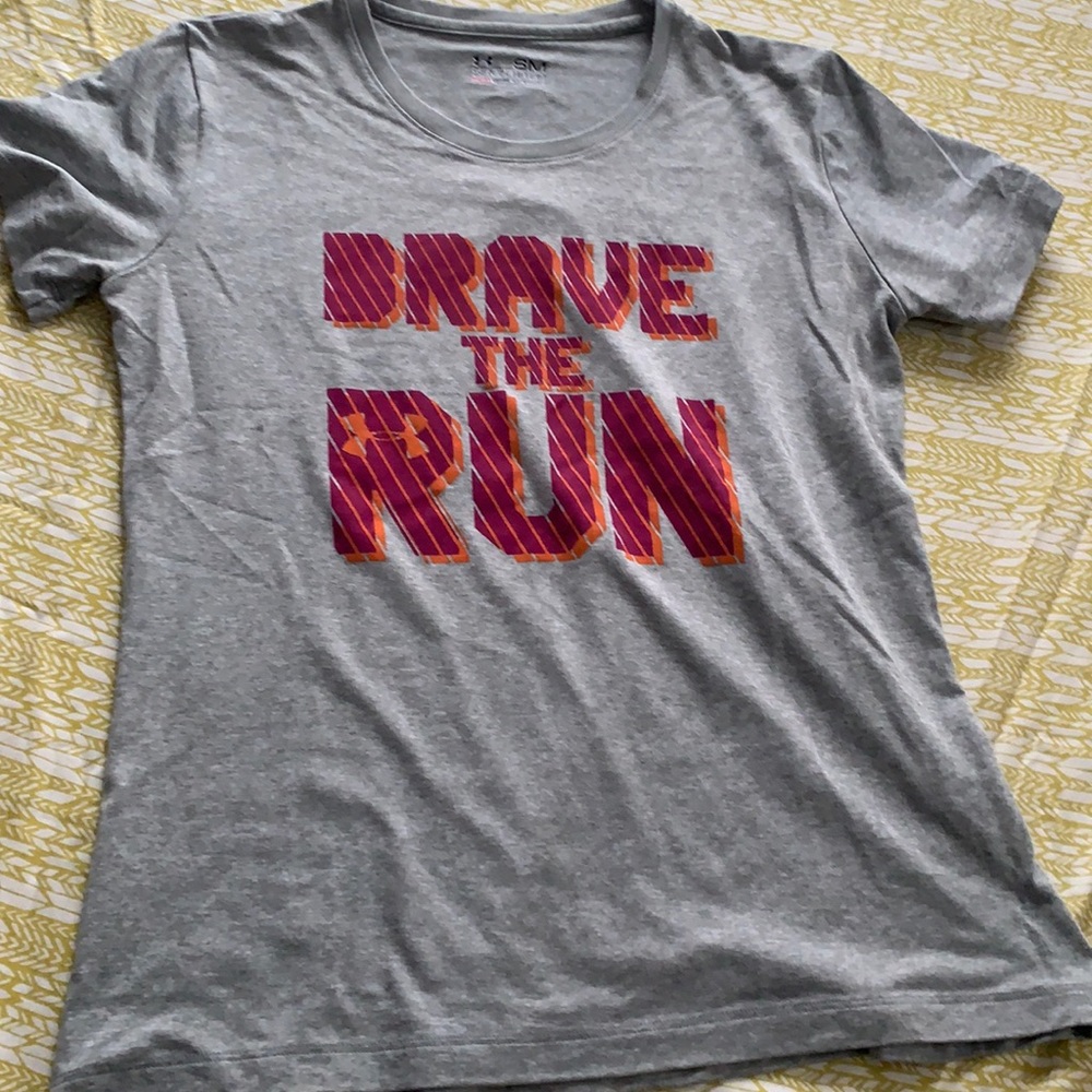 EUC Under Armour running tee
